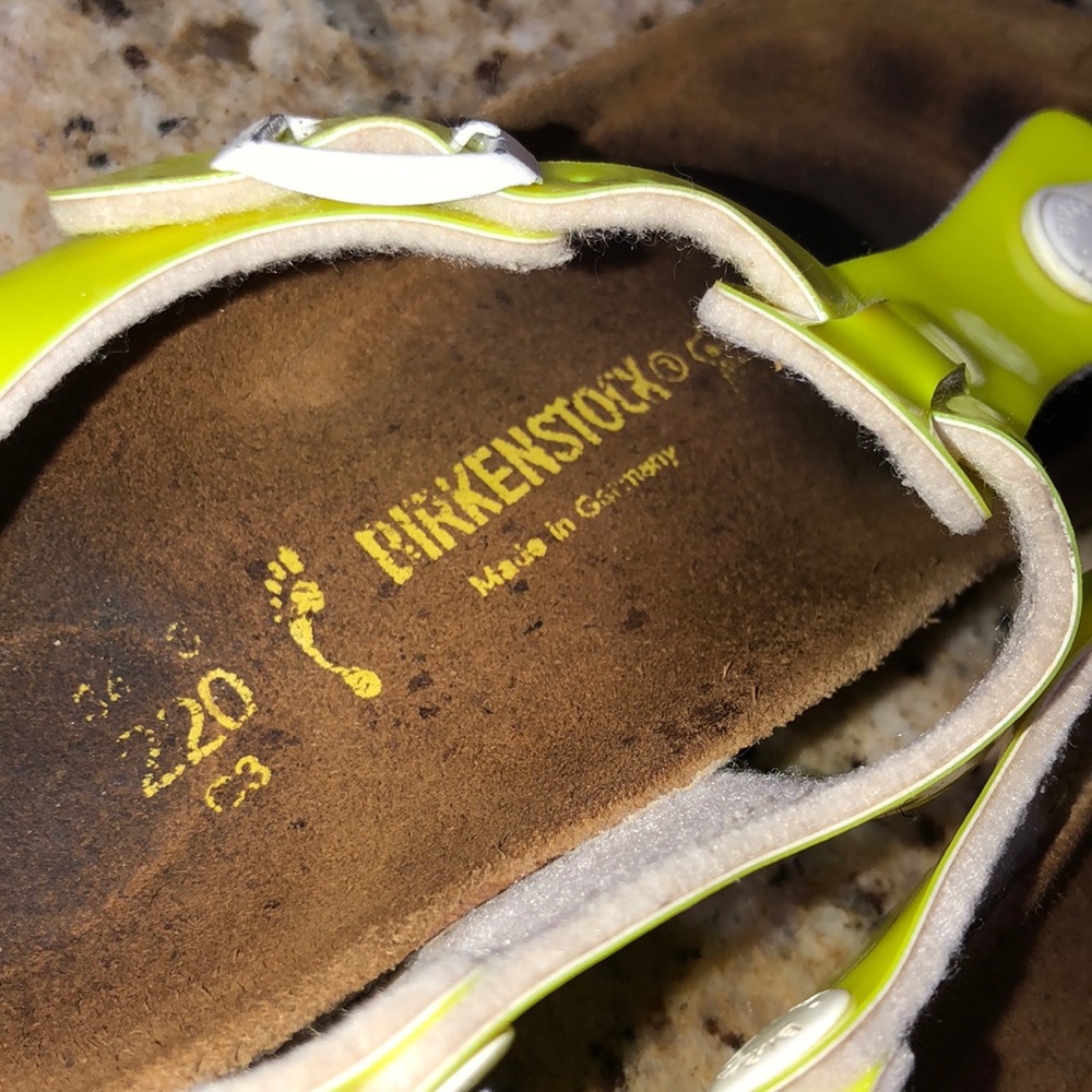 Girls Birkenstock Sandal - Picture 13 of 14